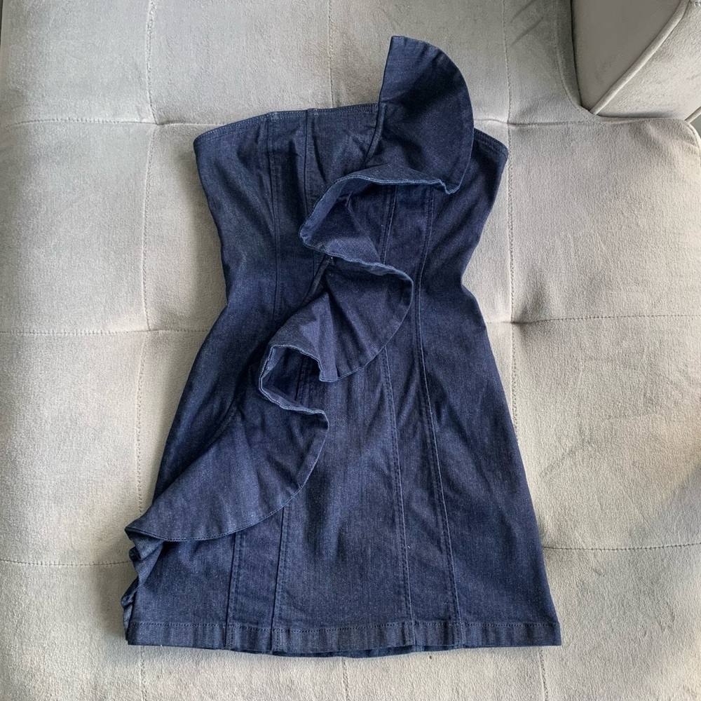 NWT GUESS Denim Strapless Ruffle Dress - Picture 5 of 10